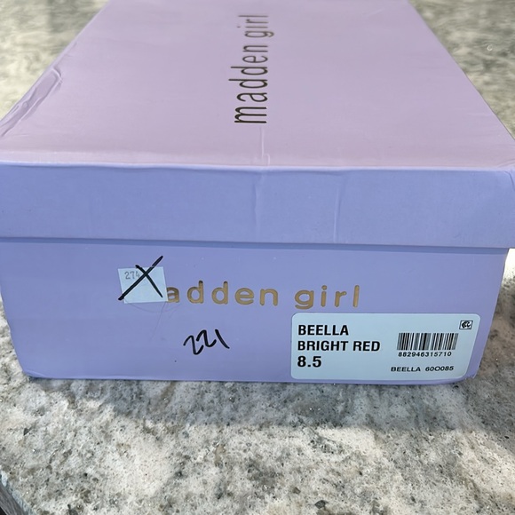 NWT Madden Girl Red Heels - Picture 6 of 7